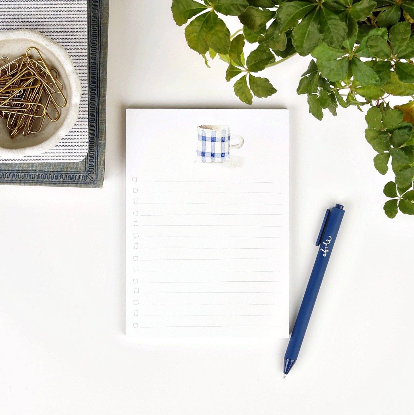 Hydrangea Checklist Notepad