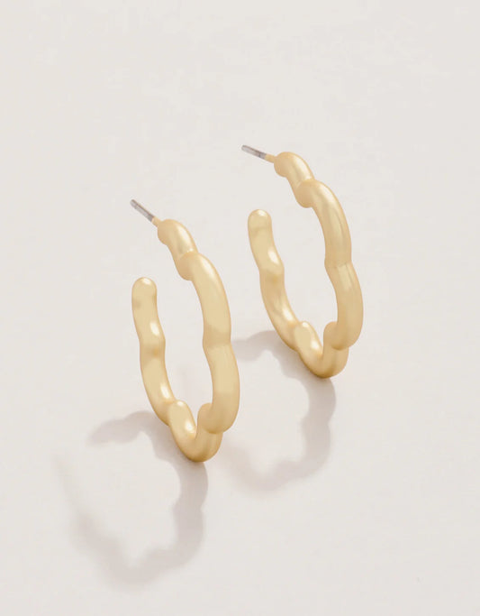 Bubbly Daisy Hoop Earring