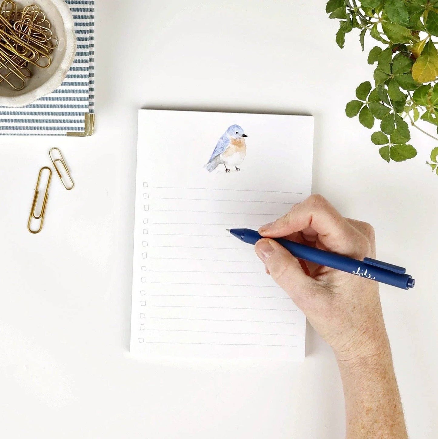 Hobnail Bouquet Checklist Notepad