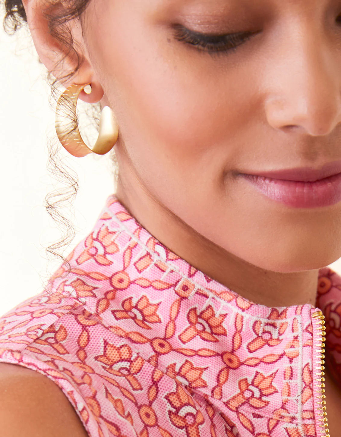 Queenie Midi Hoop Earring