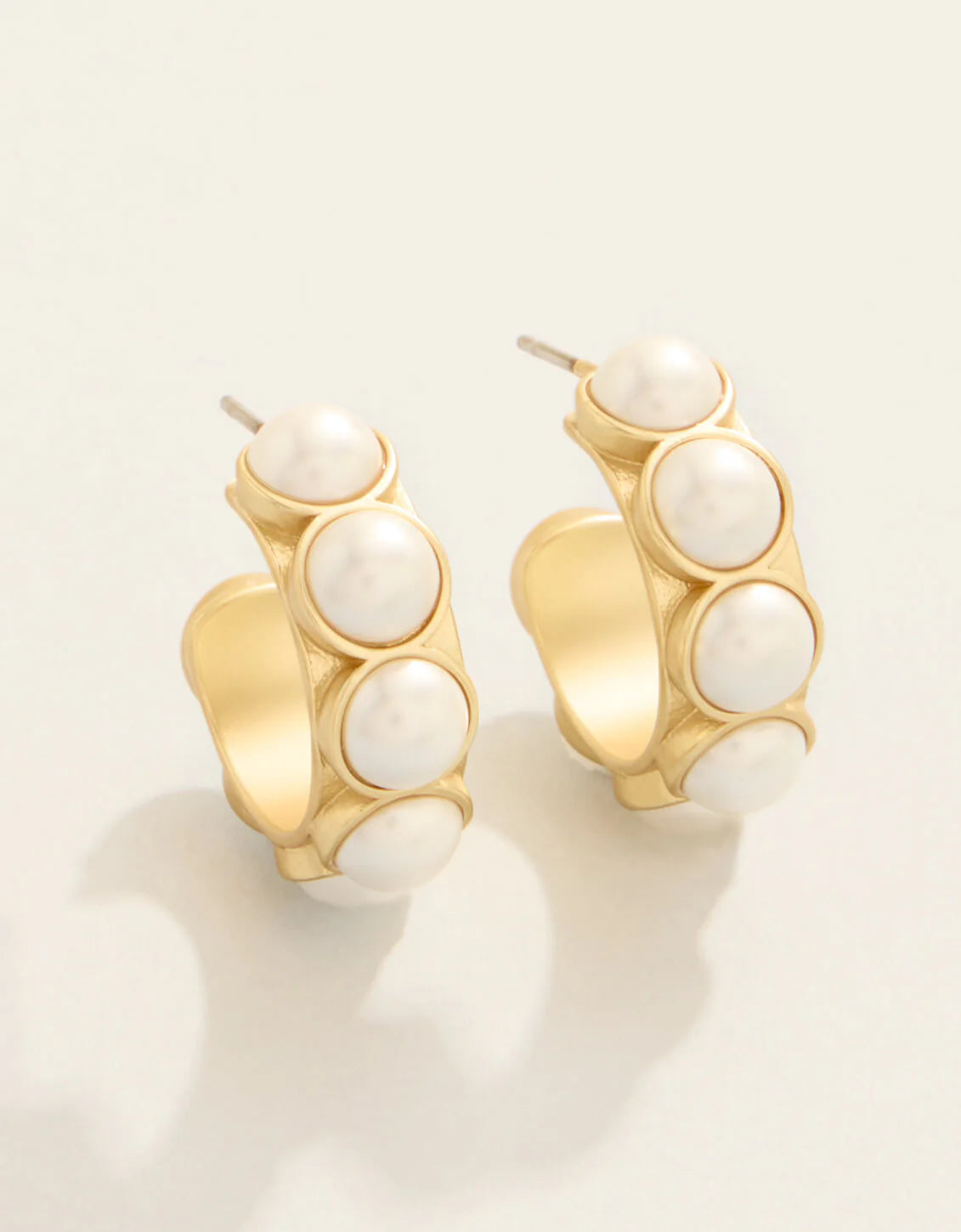 Anna Petite Hoop Earring Pearl